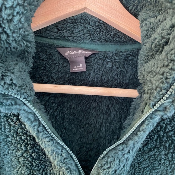Eddie Bauer Fireside Plush 1/4 zip fleece - Picture 2 of 2
